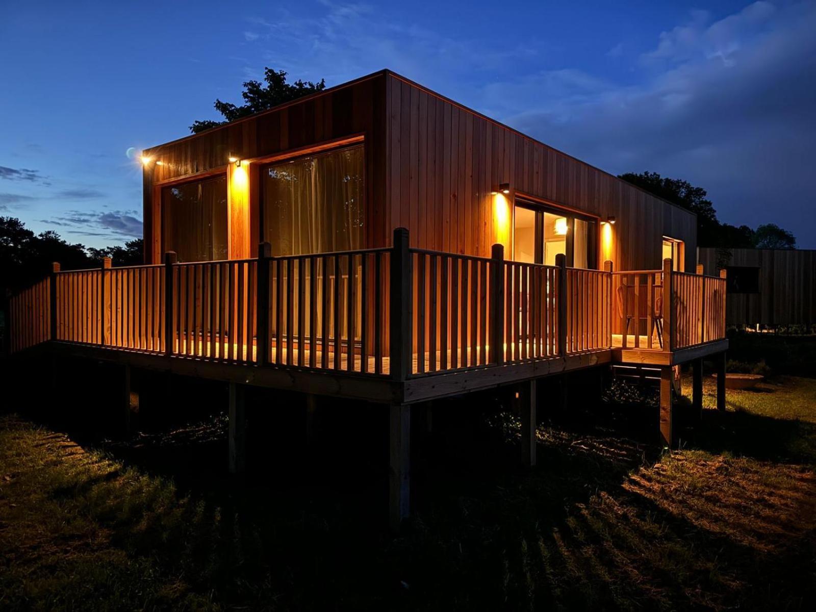 Unbox At Poplar Tree Vila Durham Exterior foto